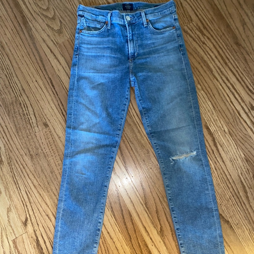 Citizens of Humanity jeans worn a few times in perfect condition! Size 26